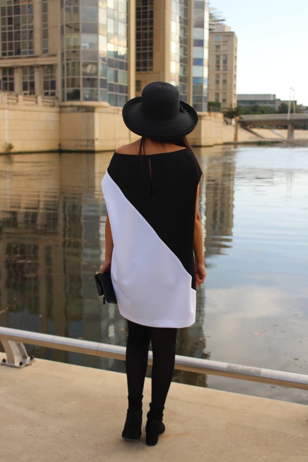 Robe noire et blanche